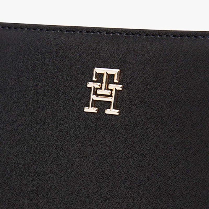 TOMMY HILFIGER KADIN ÇANTA SS25 AW0AW17229BDS