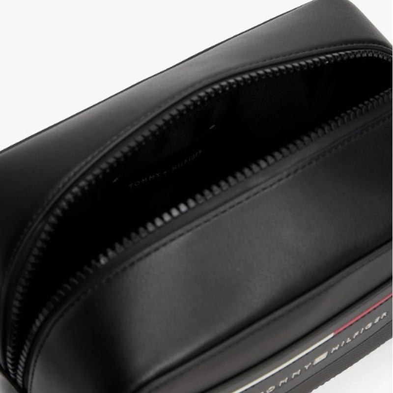 TOMMY HILFIGER SİYAH ERKEK ÇANTA SS25 TH FOUNDATION WASHBAG AM0AM13235BDS