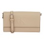 CALVIN CLEIN BEJ KADIN ASKILI CÜZDAN SS25 SCULPTED LONG FOLD STRAP LV04K1006GPBF