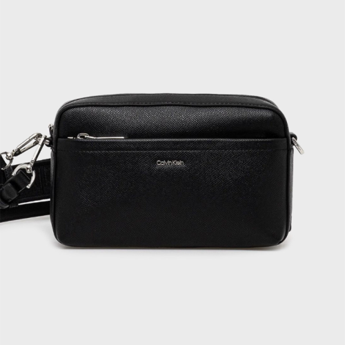 Elden Taksitle CALVIN KLEIN SS25 SİYAH KADIN ÇANTA K60K612802BEH CK MUST CONV CAMERA BAG_CAVIAR  8721107062501